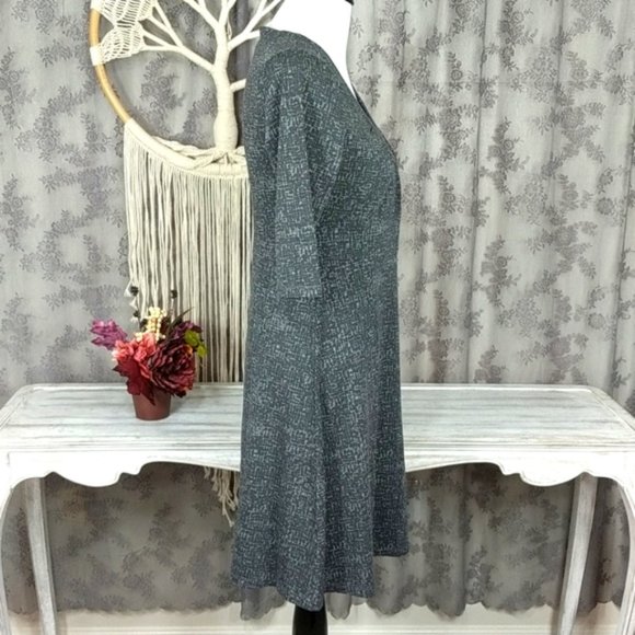 Eddie Bauer gray abstract print dress super soft - Picture 6 of 11